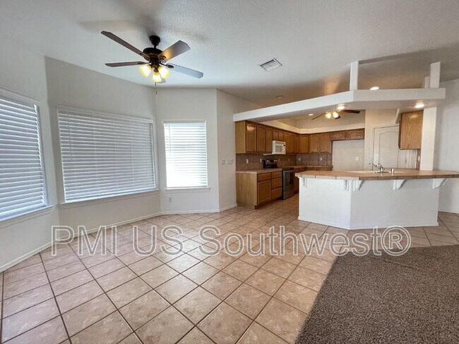 Building Photo - 2007 Lause Bay