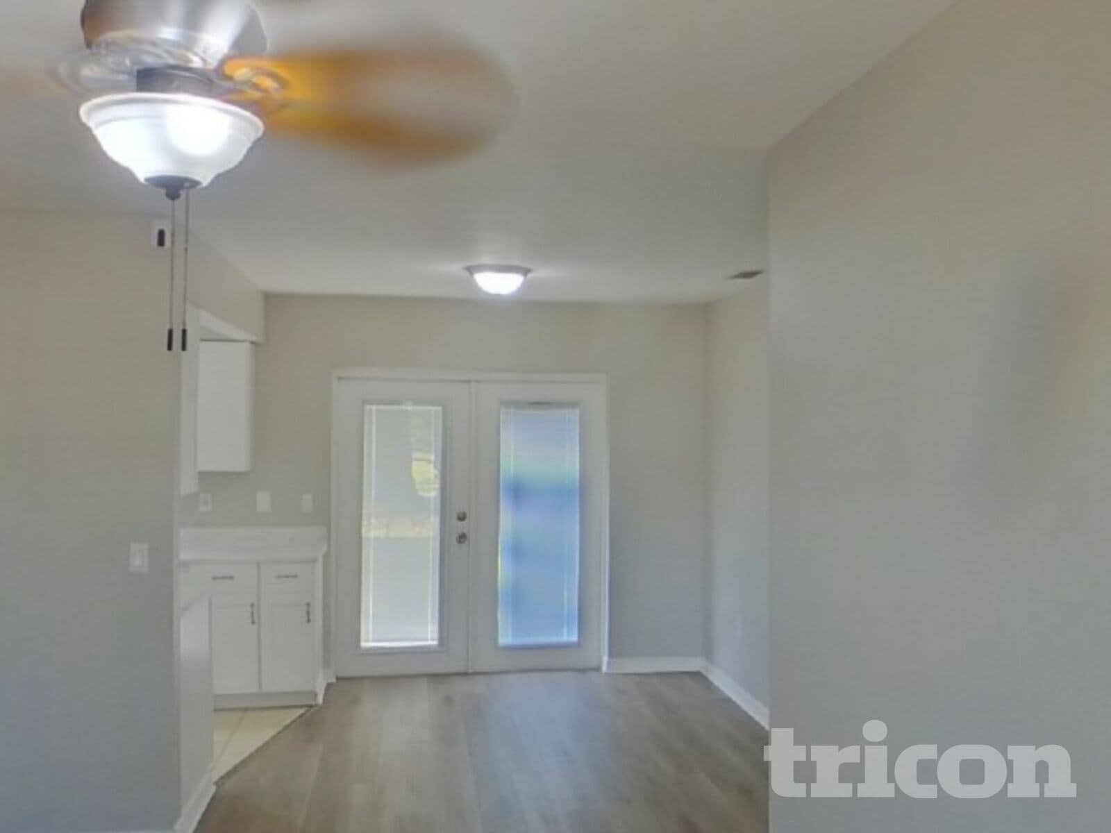 Building Photo - 4000 Berkshire Dr