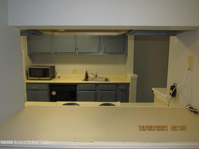 Building Photo - 225 S Tropical Trail