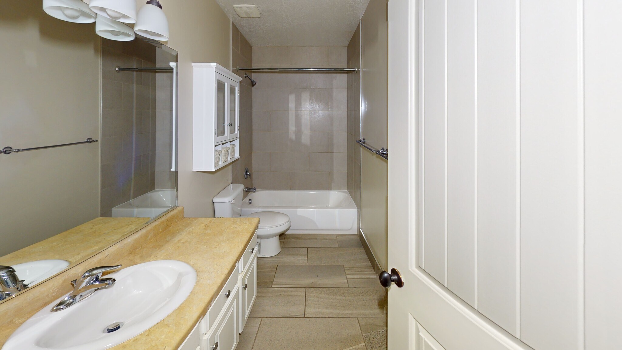 Bathroom - 67 E 200 N