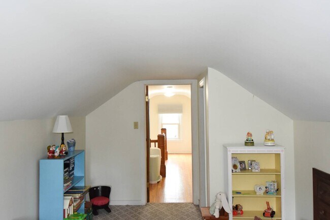 Building Photo - 257 Spore Rd