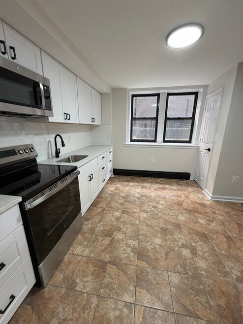 Building Photo - 150 S Harrison St