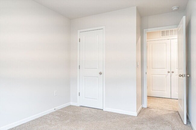 Building Photo - 3103 Alibird Ln