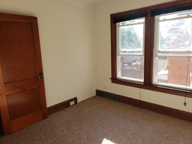 Building Photo - 4707 Behrwald Ave