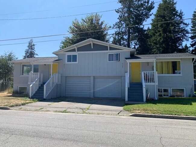 Building Photo - 837-839 N 19th St