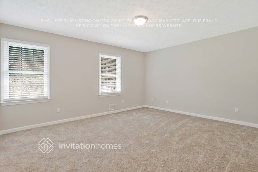 Building Photo - 994 Oak Moss Dr