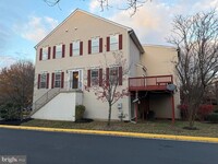 Building Photo - 6641 Creek Point Way