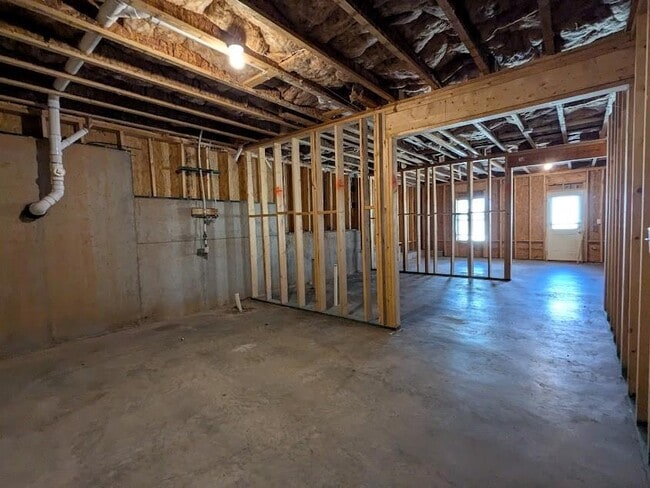 Building Photo - 2034 Britt Dr