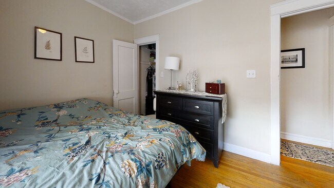 Building Photo - 7502 Madison-2N