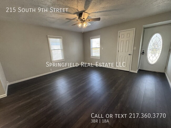 Building Photo - 215 S 9th St