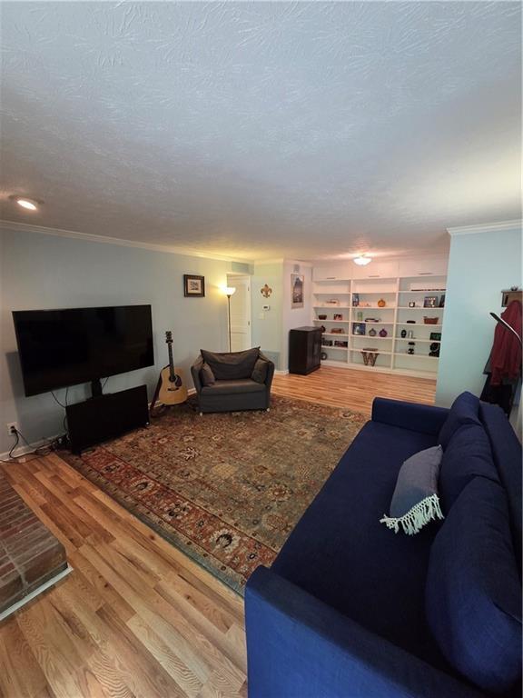 Building Photo - 903 River Run Dr