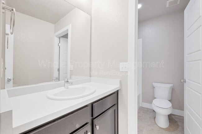 Building Photo - 5829 Beeler St
