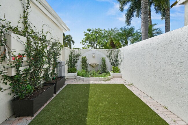 Building Photo - 118 Coral Cay Dr