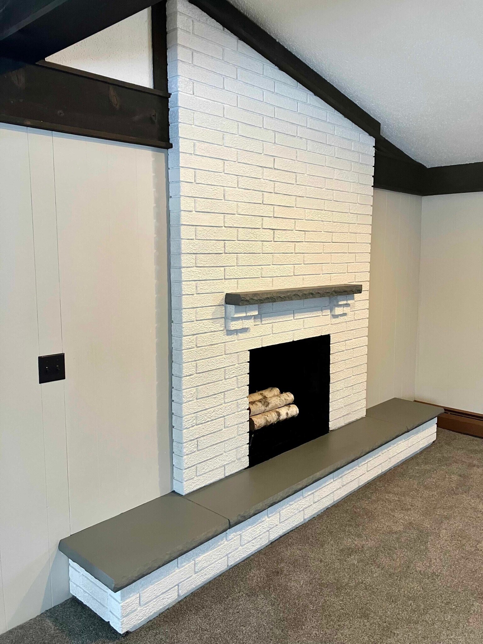 Building Photo - 6751 Geneva Ave S