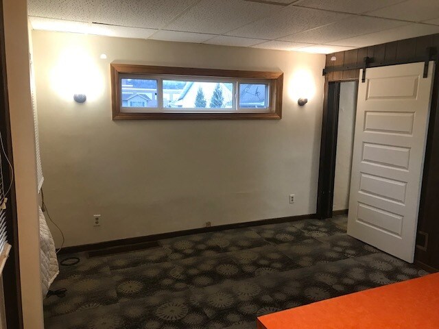 Living room - 250 Garfield Ave