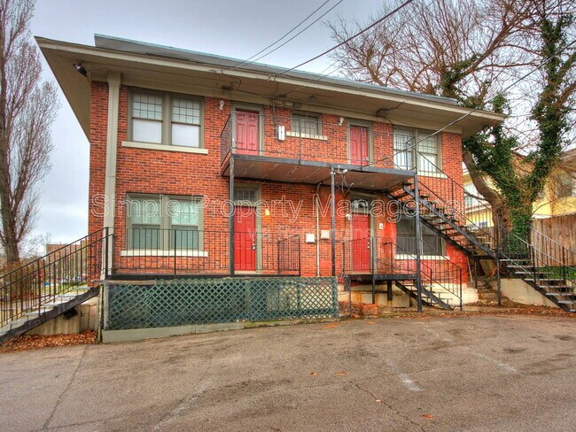 Building Photo - 201 NW 17th St