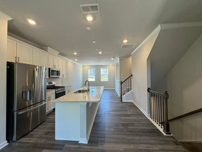 Building Photo - Charming 3BR Townhome in Wake Forest