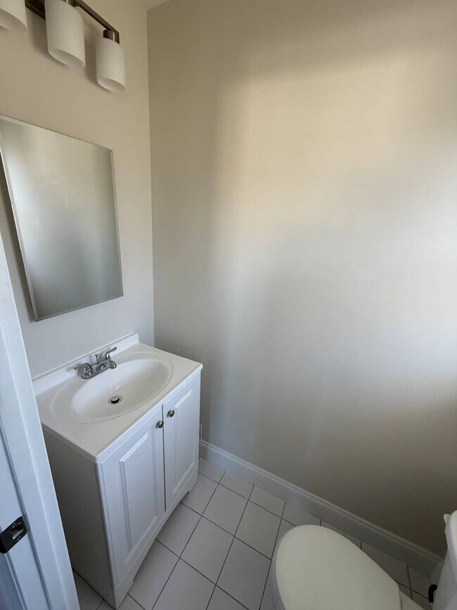 Building Photo - 274 Wilder Ave