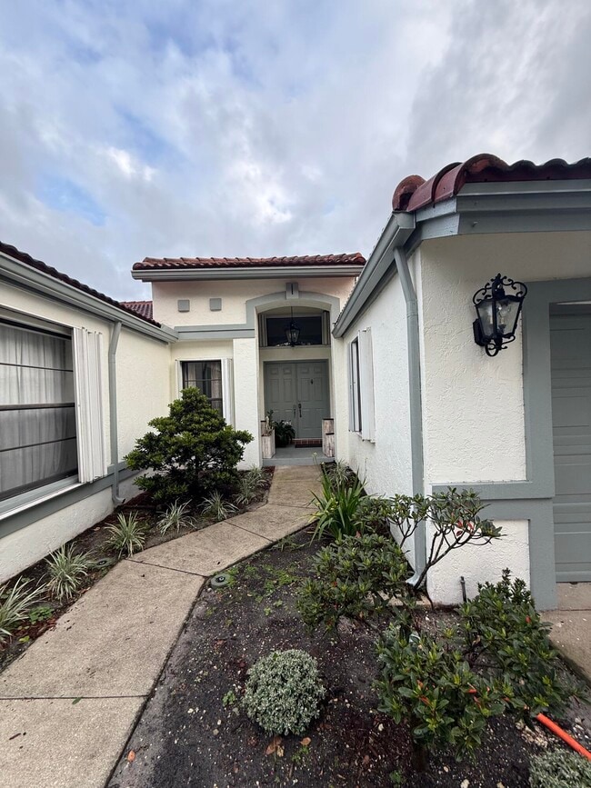 Building Photo - 10760 NW 18th Ct