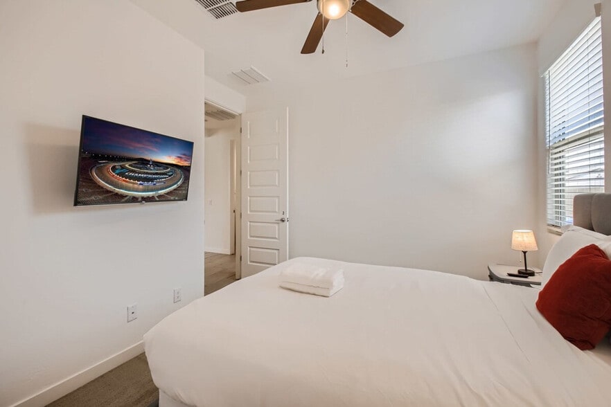 Building Photo - 9417 W Atlantis Wy