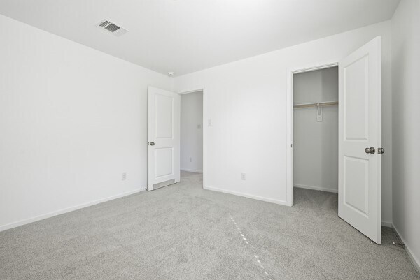 Building Photo - 3037 Fantasy Ter Dr