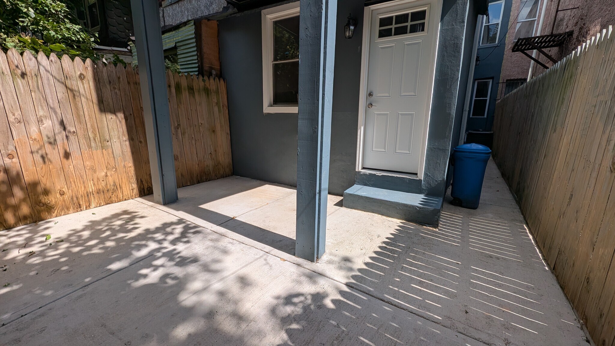 Building Photo - 2146 N Van Pelt St