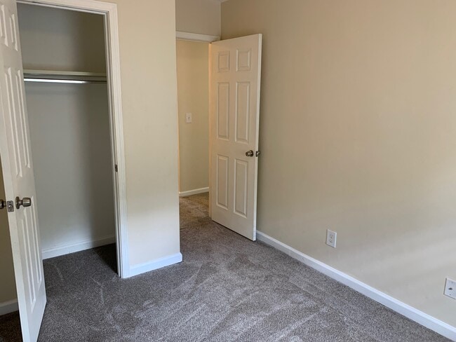 Building Photo - 5053 St Patrick Cir