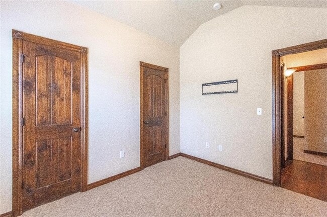 Building Photo - 12108 Chesterfield Ln