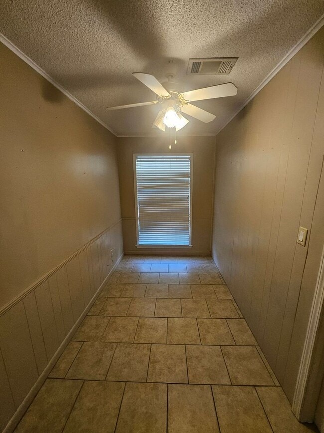 Building Photo - 110 Kimberly Dr