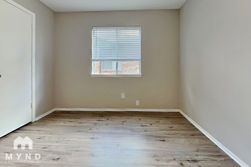 Building Photo - 3218 Sedgeborough Cir