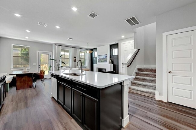 Building Photo - 7317 Travertine Spring Dr
