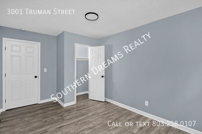 Building Photo - 3001 Truman St