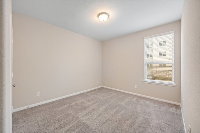 Building Photo - 10408 Quiet Courtyard Rd