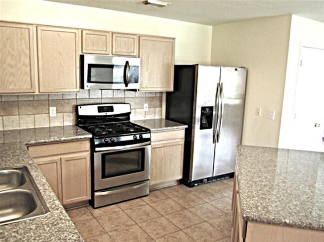 Building Photo - 11806 Skydale Dr