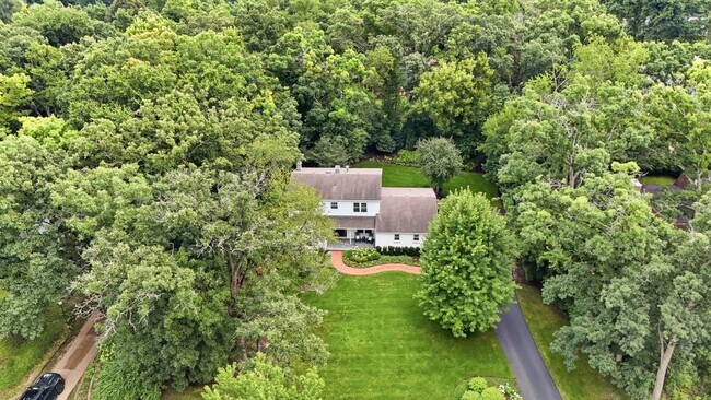 Building Photo - 6807 Rhode Island Trail
