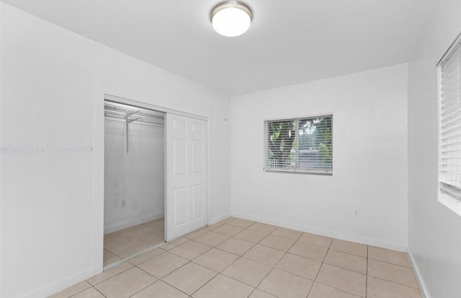 Building Photo - 251 NW 110th St