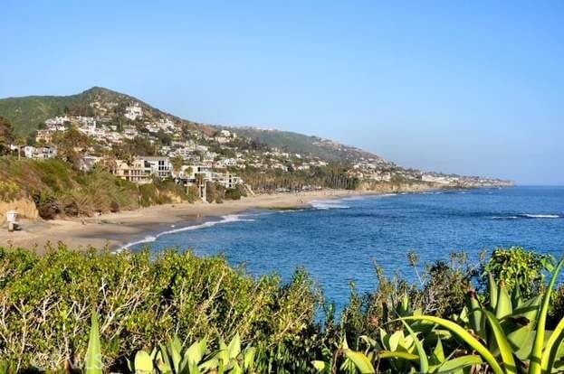 Building Photo - 390 Avenida Castilla