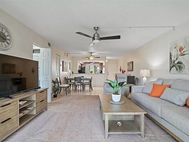 Building Photo - 5724 PUERTA DEL SOL Blvd
