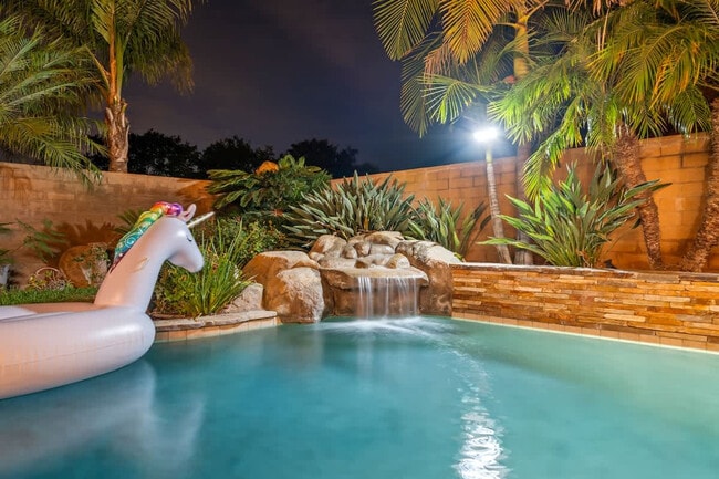 Building Photo - 2003 Pierce Ct