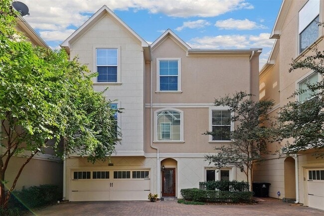 Building Photo - 2418 Ralph St