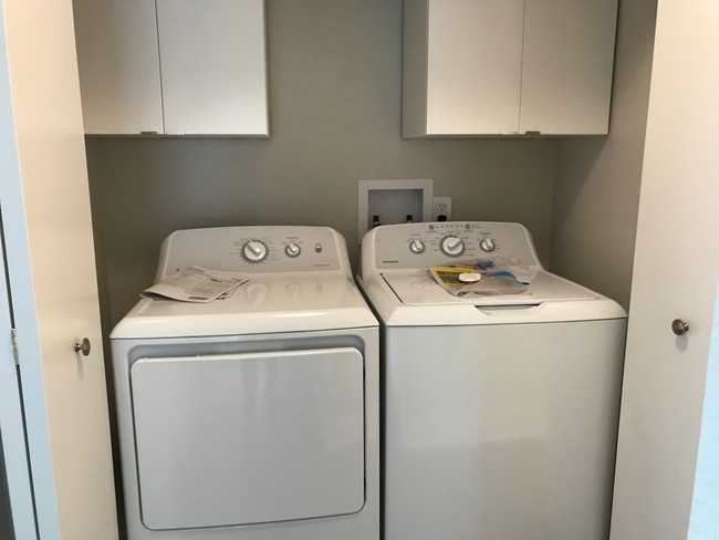 washer dryer (new) - 77 Schooner Ct