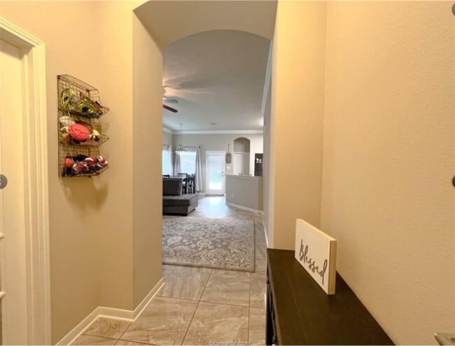 Building Photo - 244 Fieldstone Pl