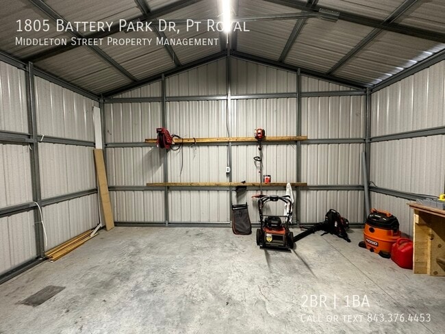 Building Photo - 1805 Battery Park Dr