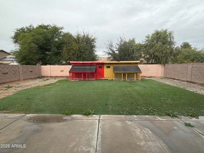 Building Photo - 15888 W Yavapai St