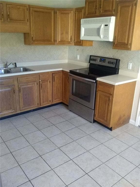 Building Photo - 1 Oaks Pl