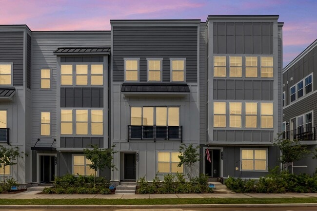 Building Photo - Modern 3 Bed, 3.5 Bath Townhome in The Nat...