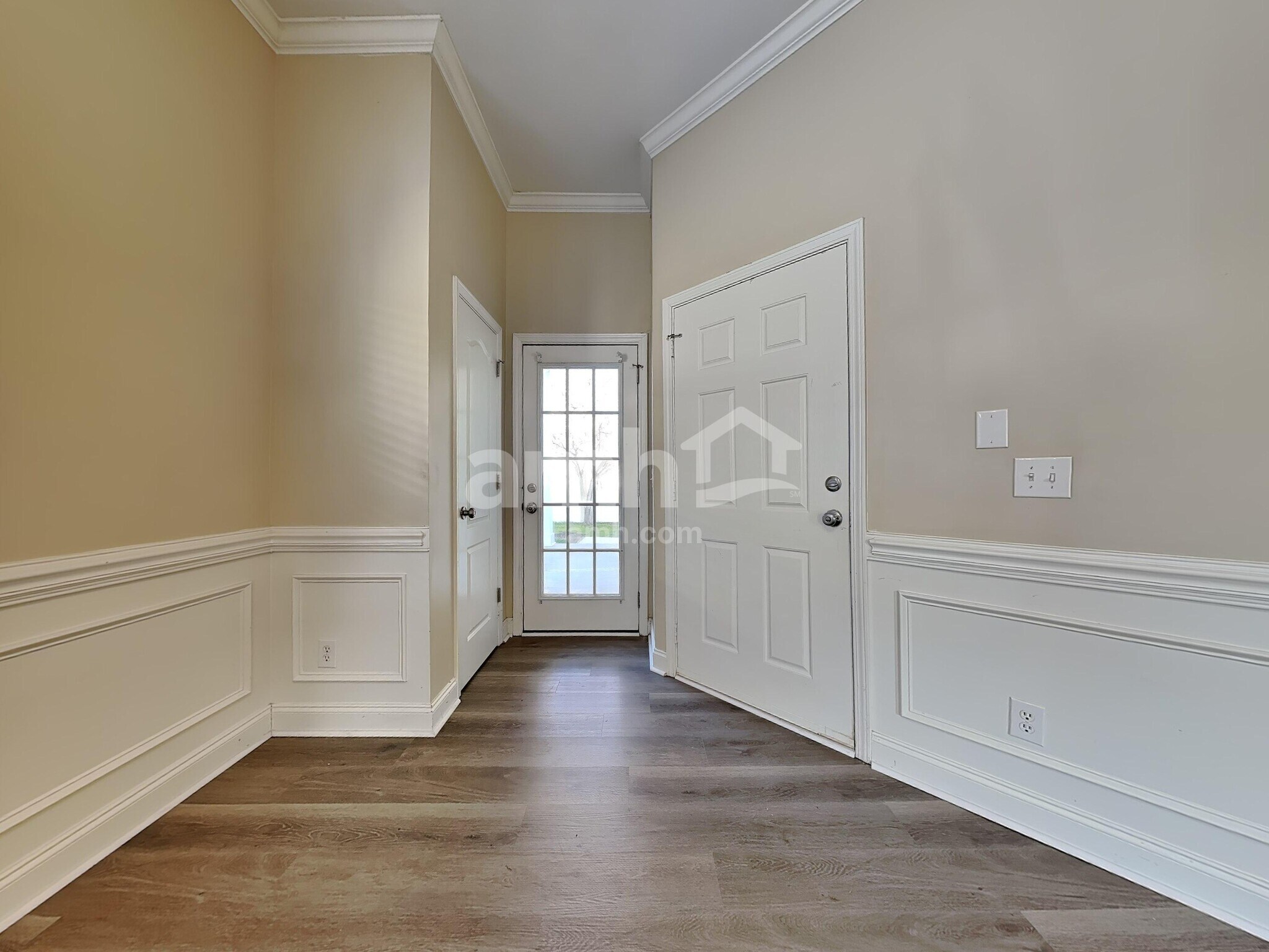 Building Photo - 515 Flat Rock Ter