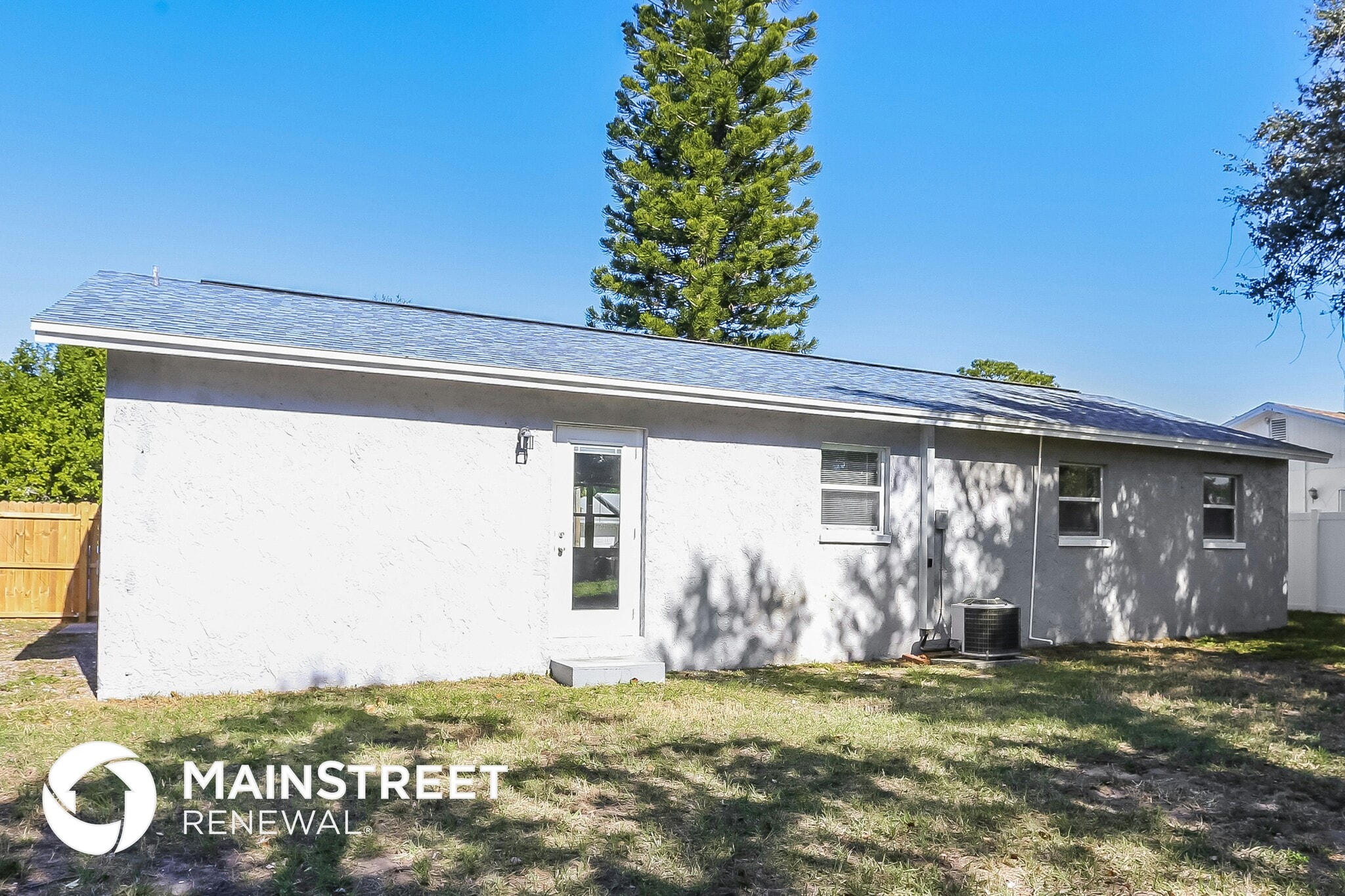 Building Photo - 2776 20th Ave SW