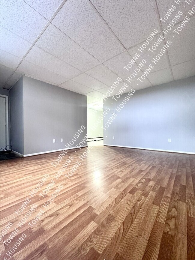 Building Photo - 70 Harvey Ave