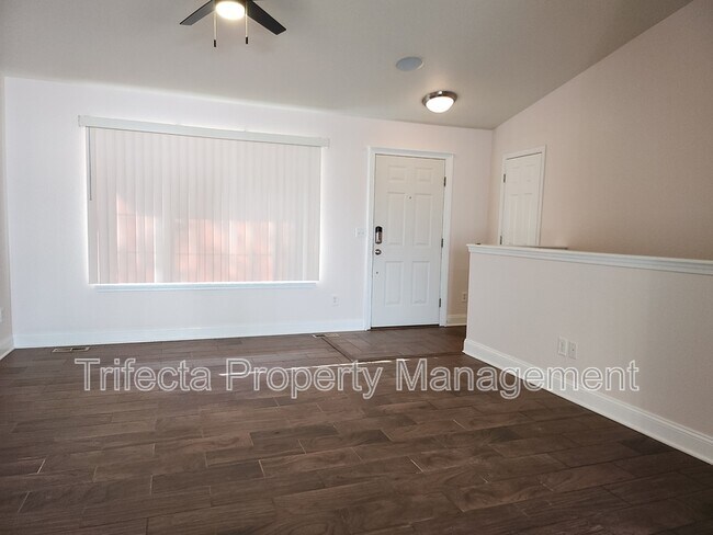 Building Photo - 347 Buckeye Ave